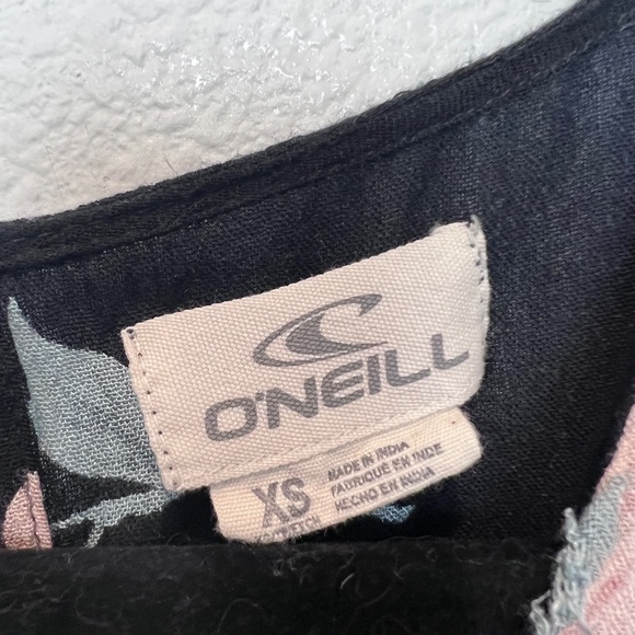 O'Neill - Beautiful Floral Romper - Picture 4 of 5